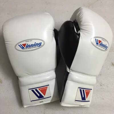 Winning boxing gloves black and white