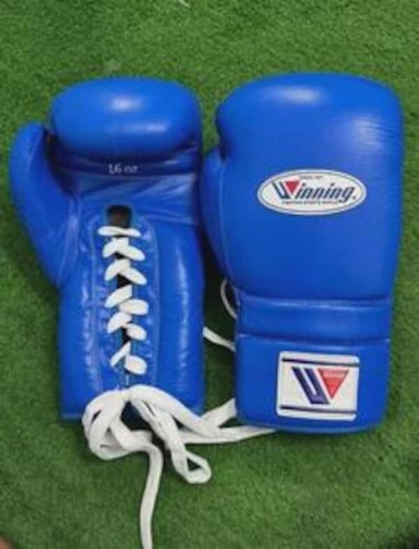 Winning style boxing gloves for sparring